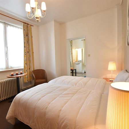 Former Hotel In The Centre And At 50 Metres From The Beach In Panne De Panne Esterno foto